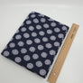 Dunkelvioletter Single-Jersey mit Muster